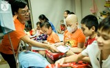 Đón trung thu cùng những con trẻ đầu trọc
